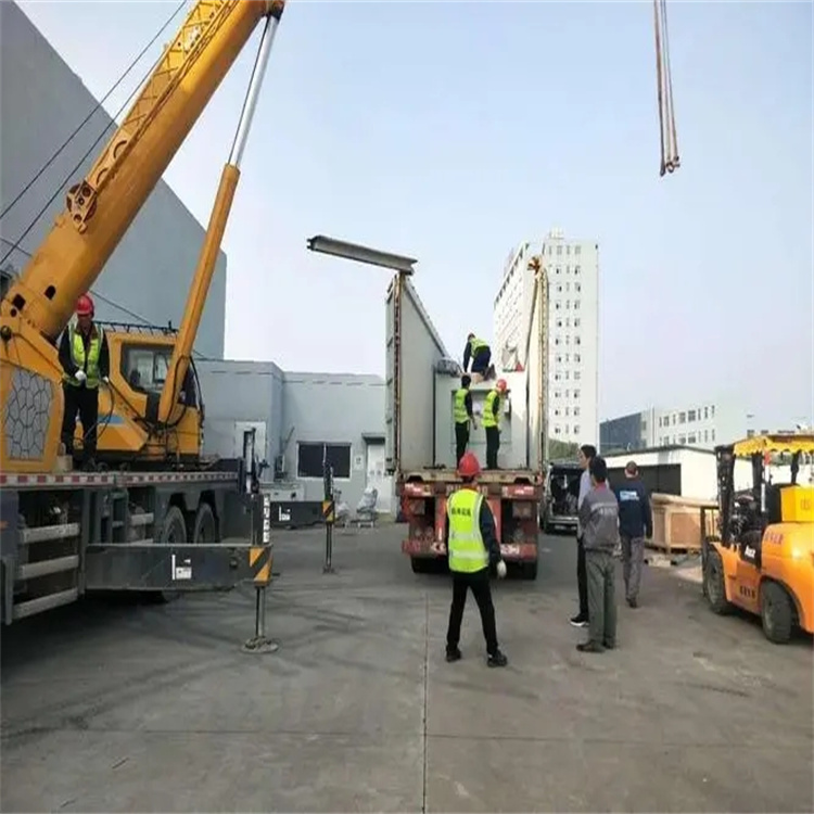 新乡如何找到附近的吊车救援服务