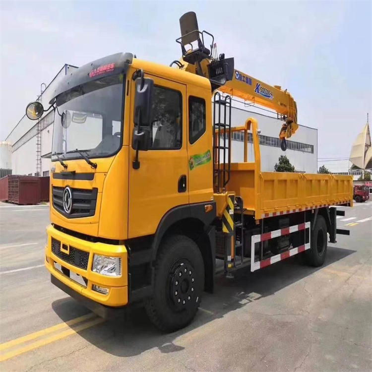 新乡附近找一辆随车吊出租