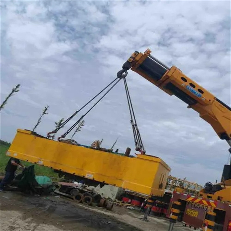 新乡随车吊吊集装箱怎么吊